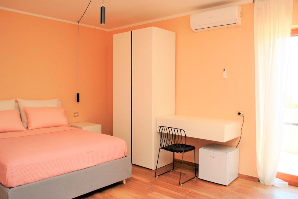 Puteoli House Premium Triple Room, Balcony 3