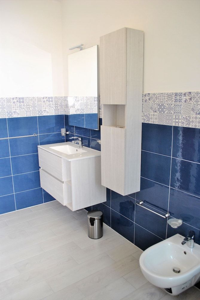 Puteoli House Deluxe Double Room, Balcony 9