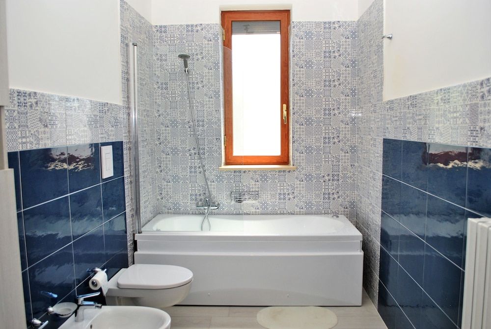 Puteoli House Deluxe Double Room, Balcony 8