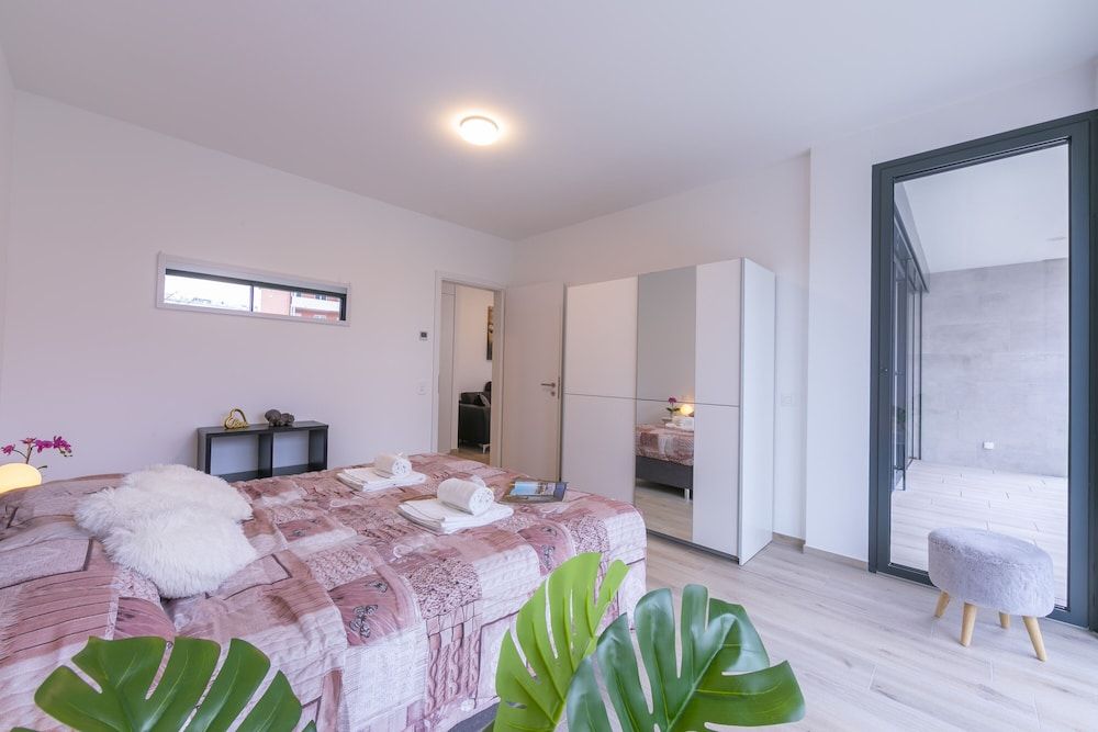 Family Apartment, 1 Bedroom (Magic Home)