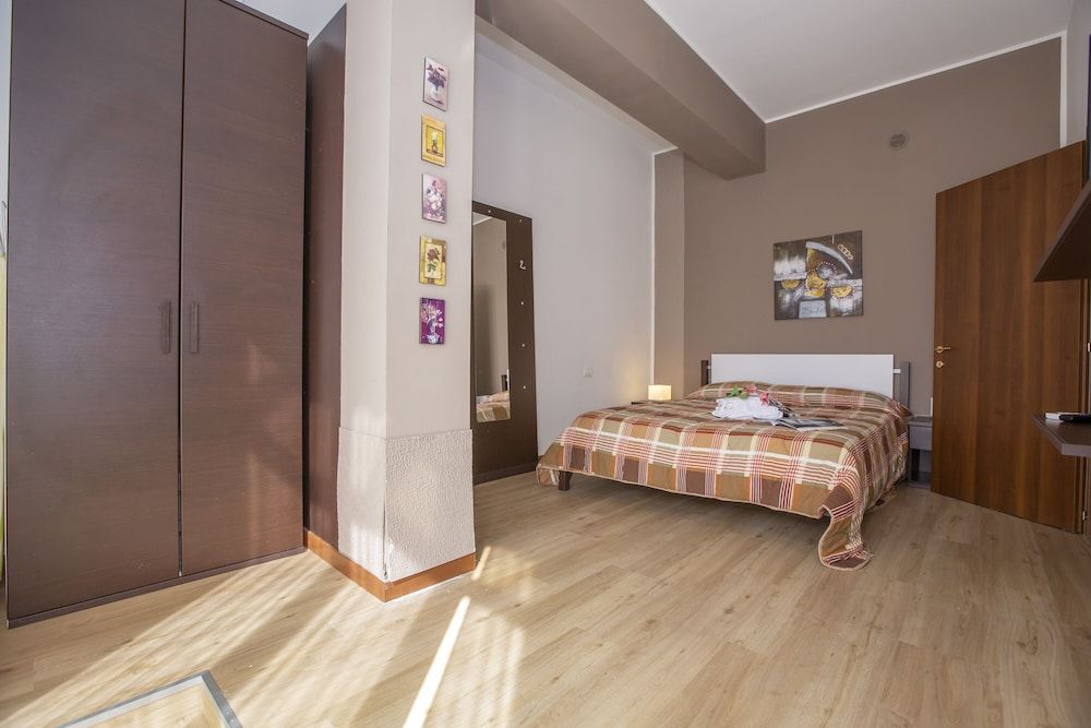 Family Apartment, 1 Bedroom, Mountainside (Fontana Del Lago Apt. 7)