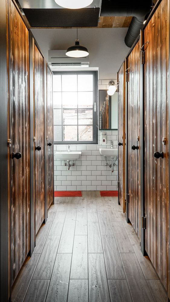 Turn Hostel Bunk Bed in 14-Bed Female Dormitory Room 4