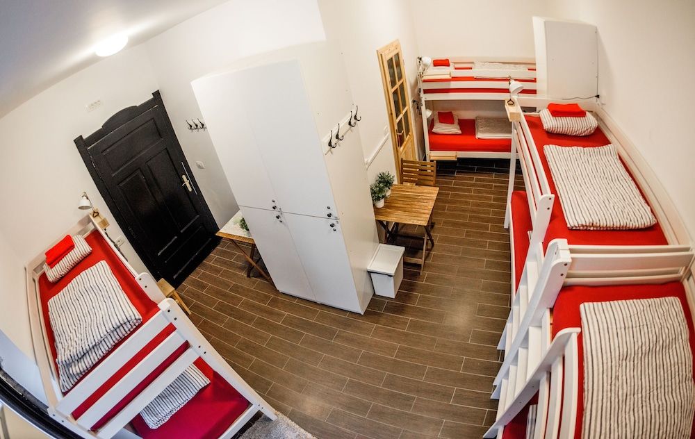 undefined Turn Hostel 6