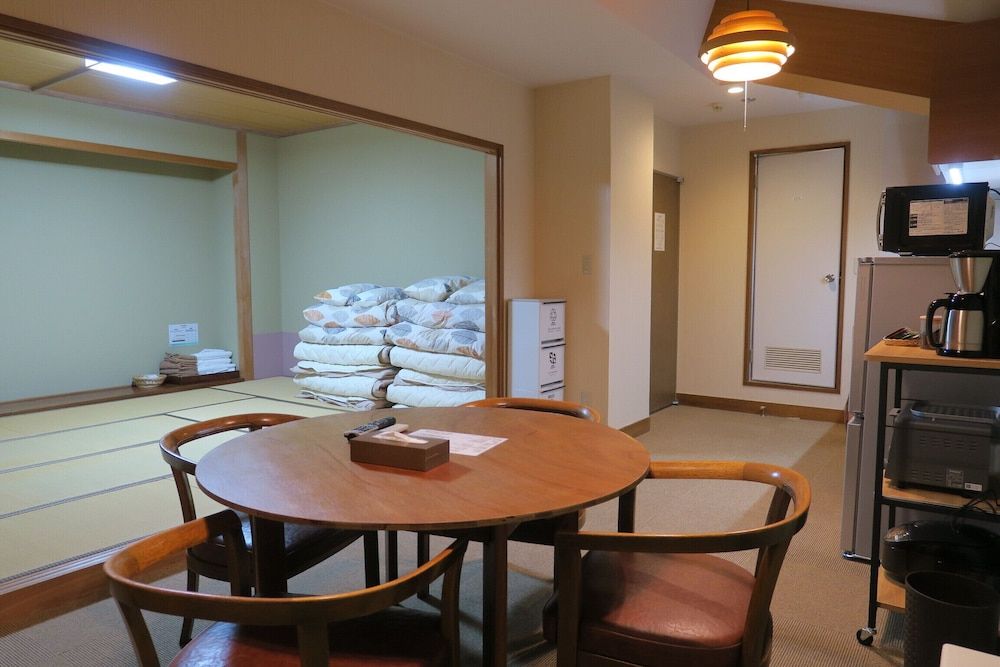 Japanese Style Family Room (for 4 Guests)with Comfortable Lounge