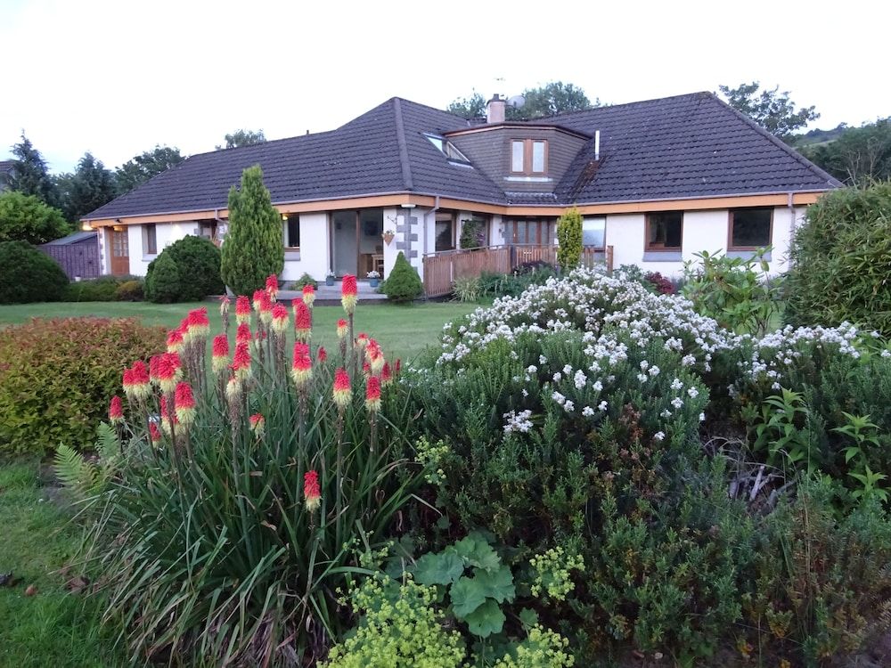 undefined Woodlands B&B 2