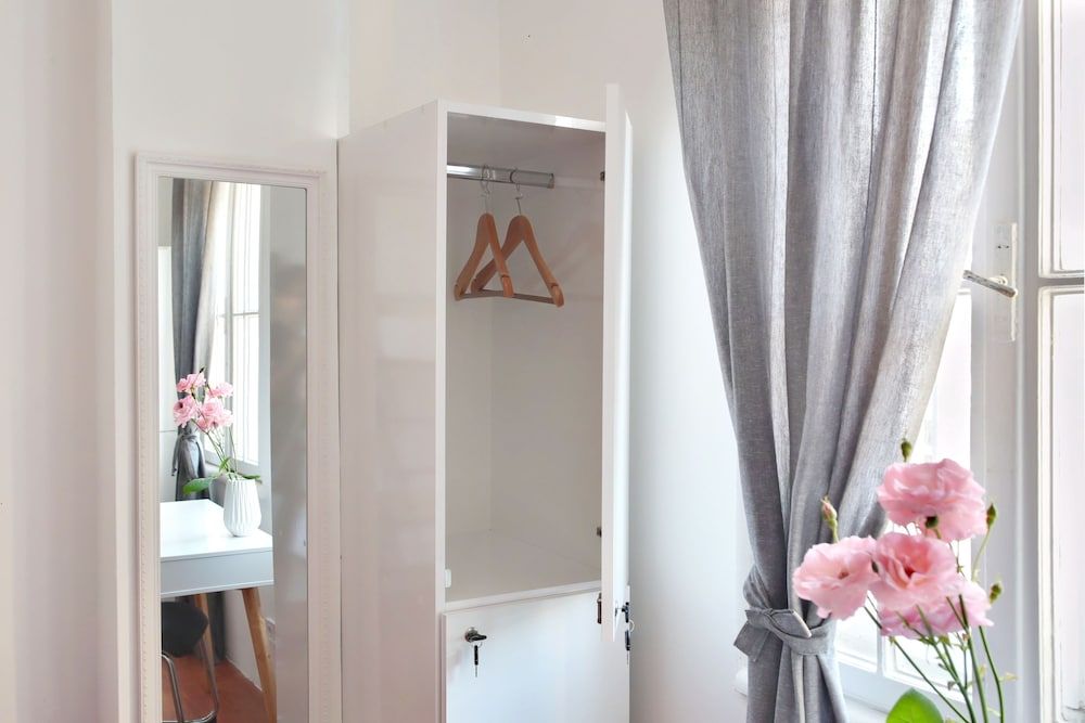 Hostel Musala Deluxe Double Room, 1 Double Bed, Balcony, City View 2