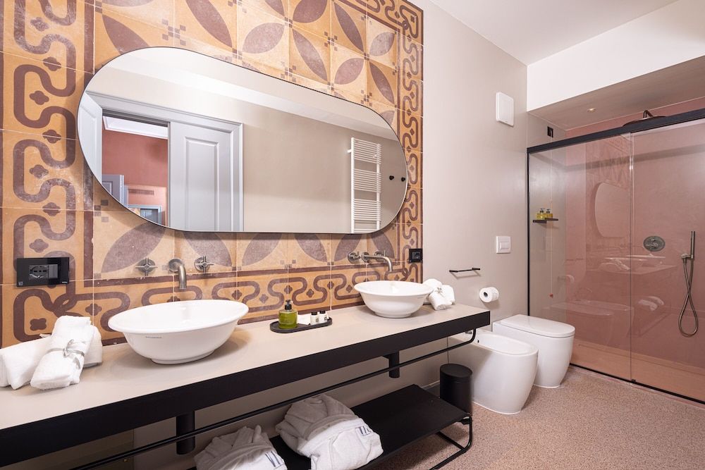 undefined Vis Urban Suites & Spa 8