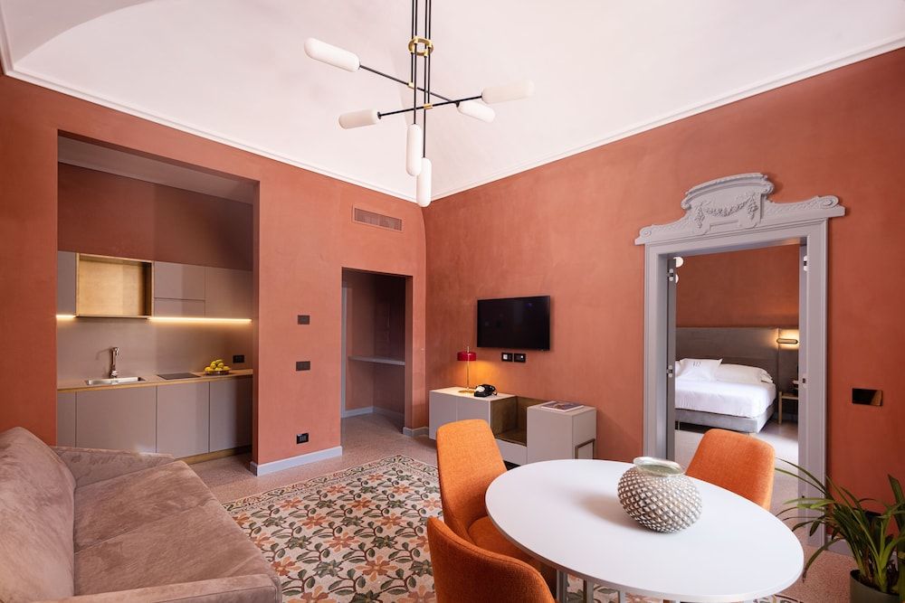 undefined Vis Urban Suites & Spa 10