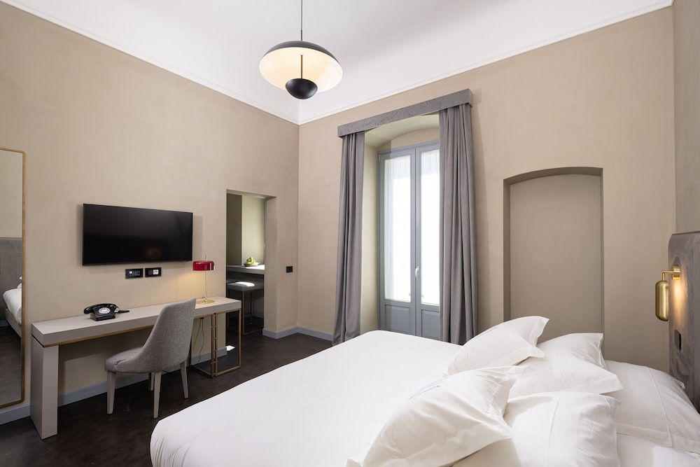 Vis Urban Suites & Spa Comfort Double Room 4