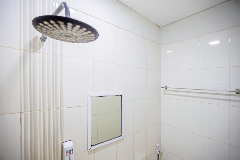 City Biz Residence Standard Double Room 7