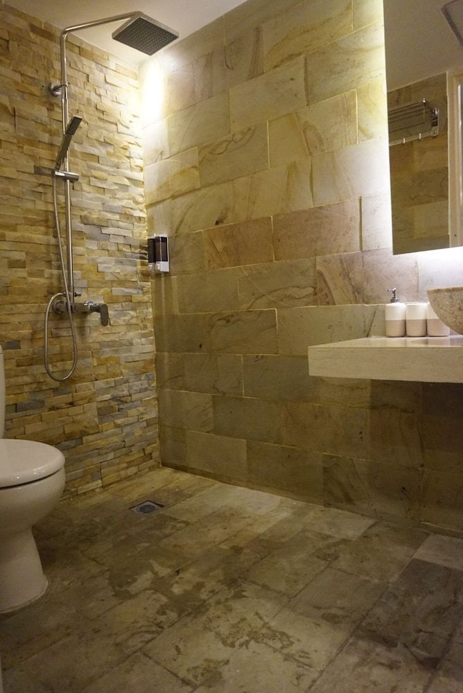 Cosmy Orchard Apartment Suite 6