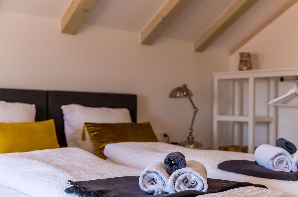 Villa Monte Santo by DuHomes Premium Studio (Premium Studio Apartment) 4