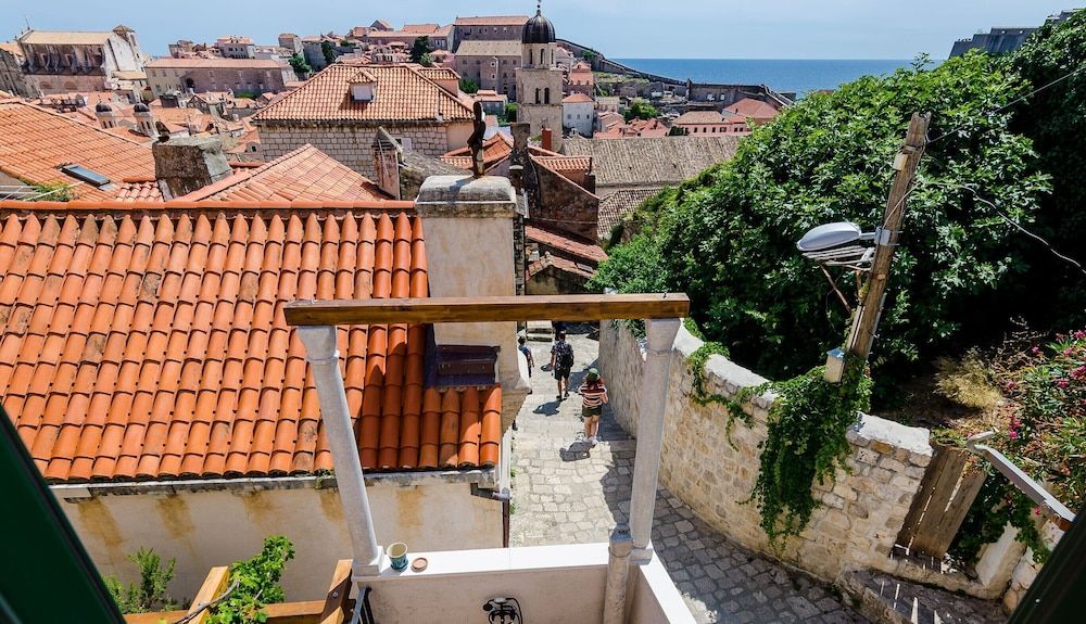 Villa Monte Santo by DuHomes Premium Studio (Premium Studio Apartment) 8