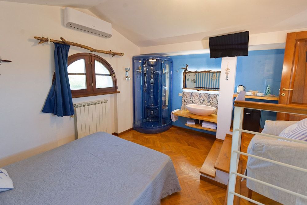 Classic Room, 1 Queen Bed, Non Smoking