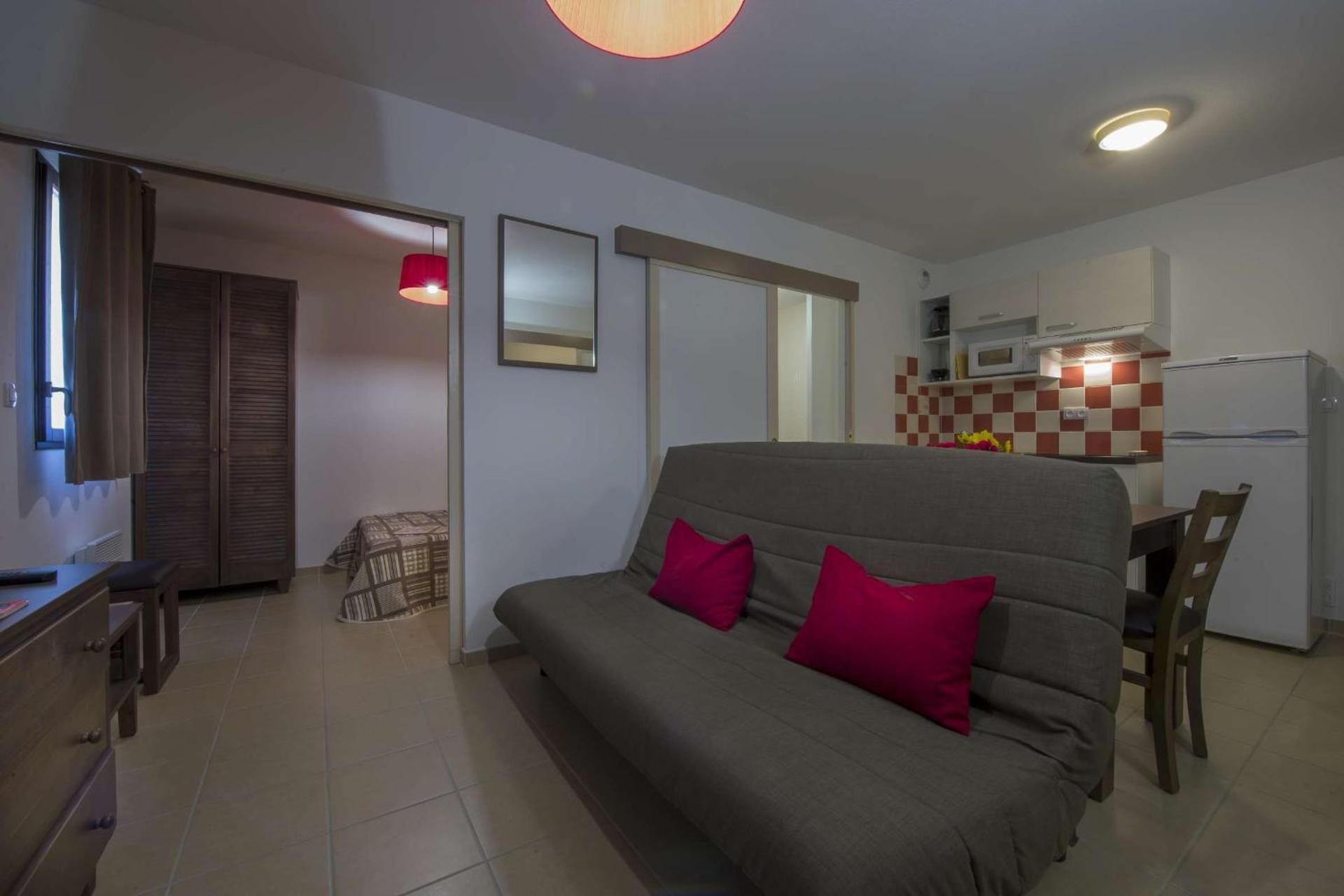 Studio (2 Adults) - wheelchair accessible