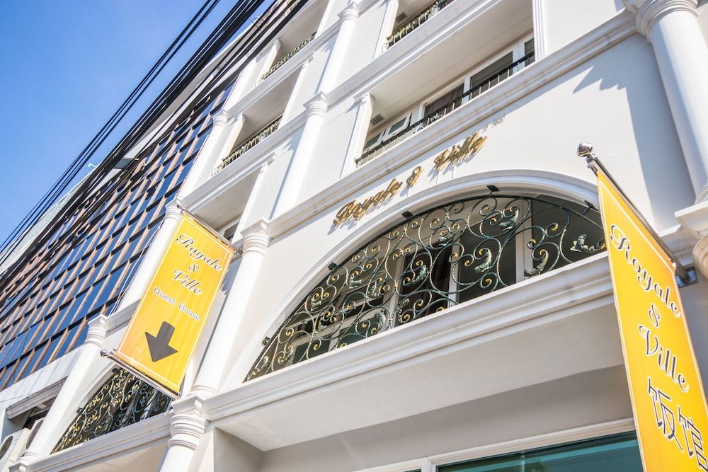 undefined Royale 8 Ville 3