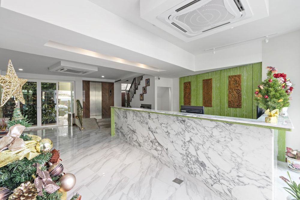 undefined Royale 8 Ville 2