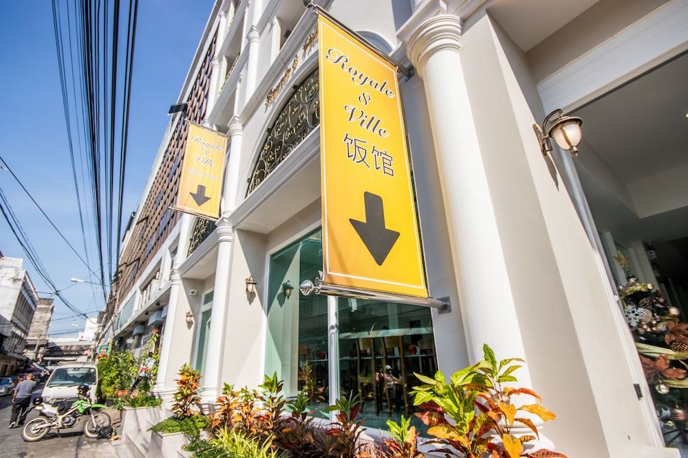 undefined Royale 8 Ville 7