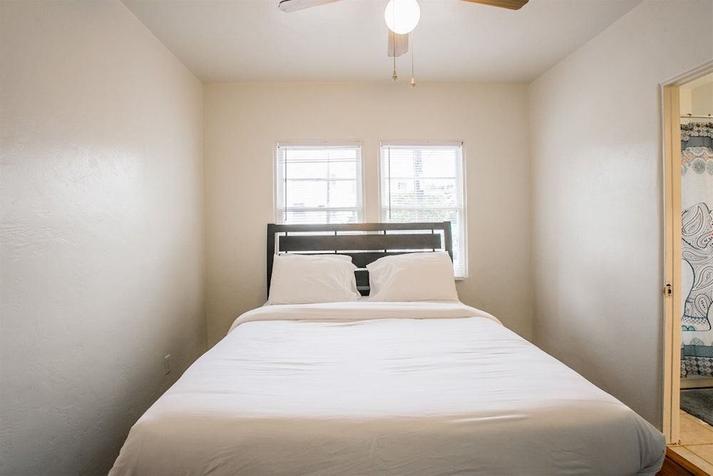 Orange Tree Cottages Downtown Condo