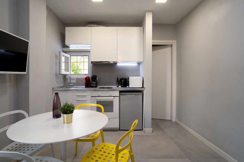 undefined Petit Keramikos Studio - Historic Center 7