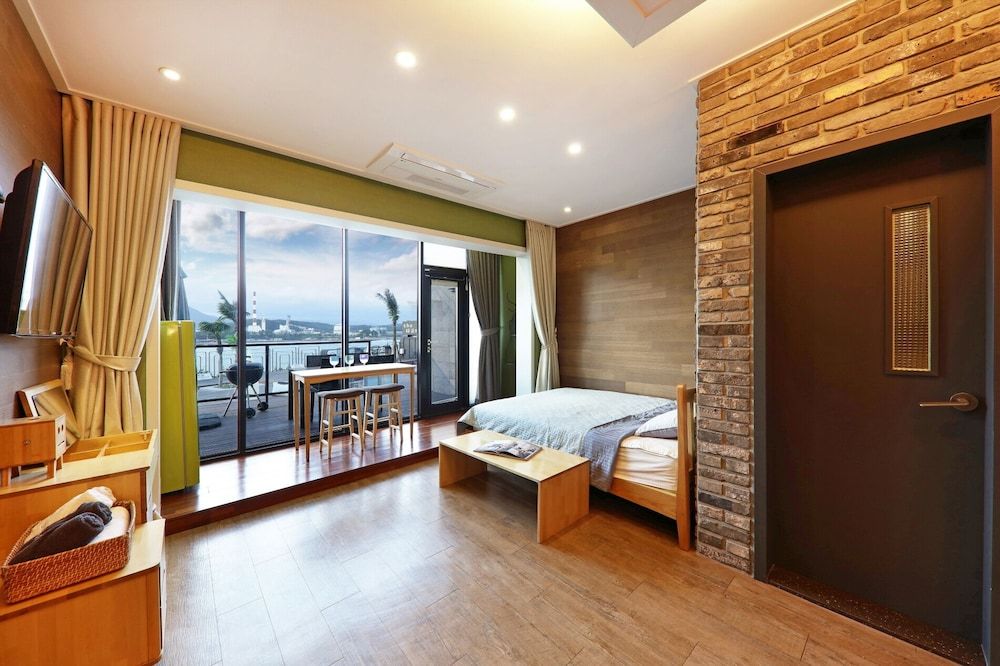 Daylight Lagomar Pension 101 Room, Ocean View 4