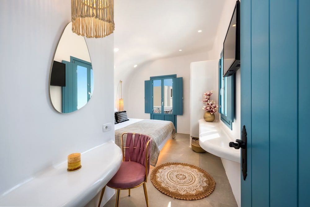 I K I A since 1980 Villa, 2 Bedrooms 7