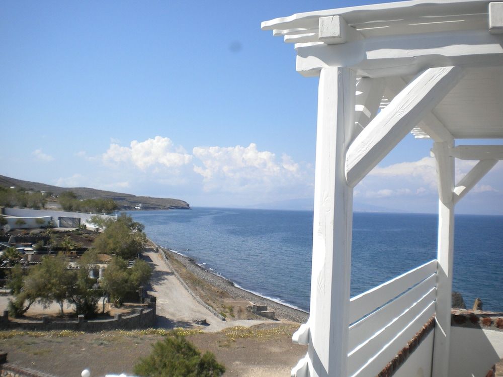 Starlight Luxury Seaside Villa & Suites Starlight Vista Suite with Mountain and Seaview 23