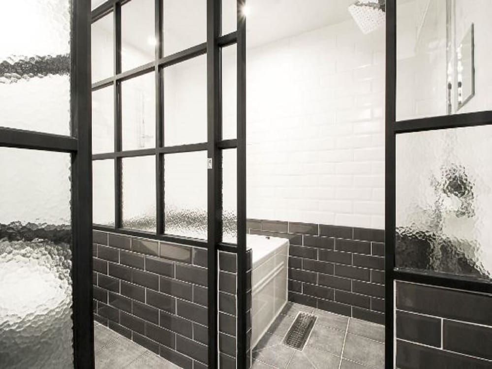 V Hotel Standard Room 3