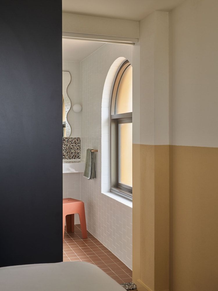 The Isla & Casita Motel Grand Suite 5