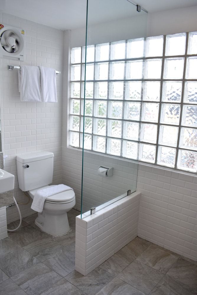 Loyy Hotel - Hostel Standard King Bed 7