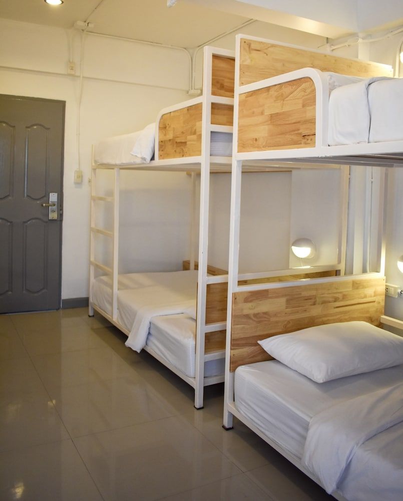 8-Bed in Mixed Dormitory
