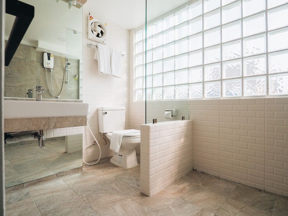 Loyy Hotel - Hostel Standard King Bed 6