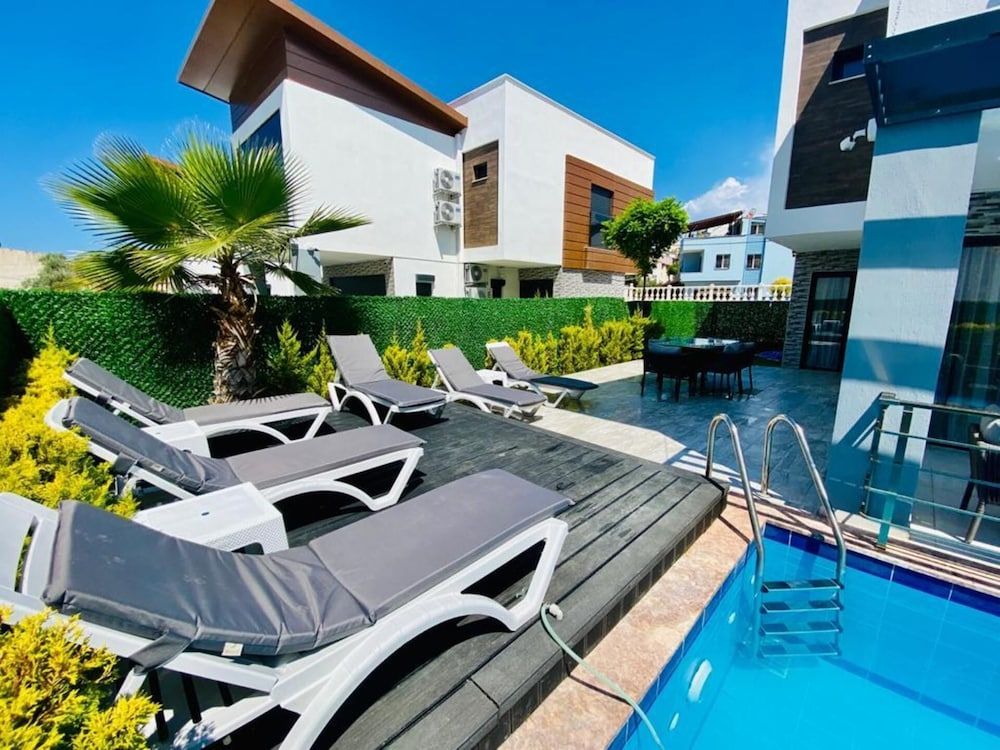 undefined Luxury Villa Ada Marin 6