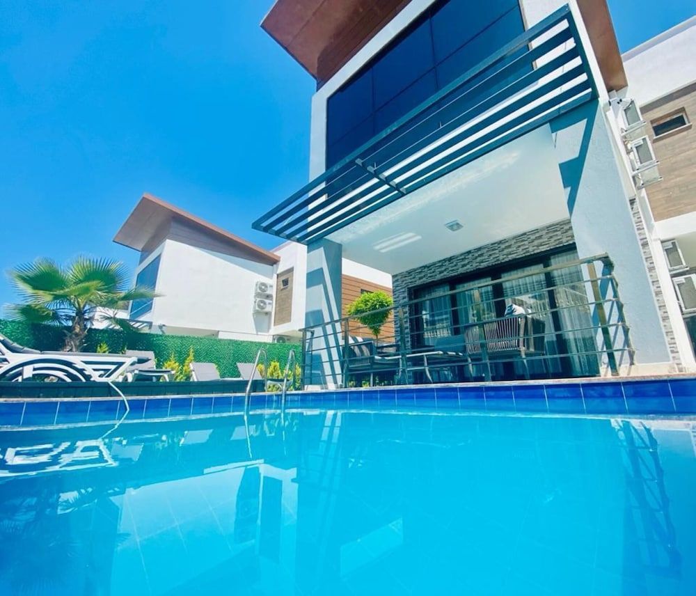 undefined Luxury Villa Ada Marin 4