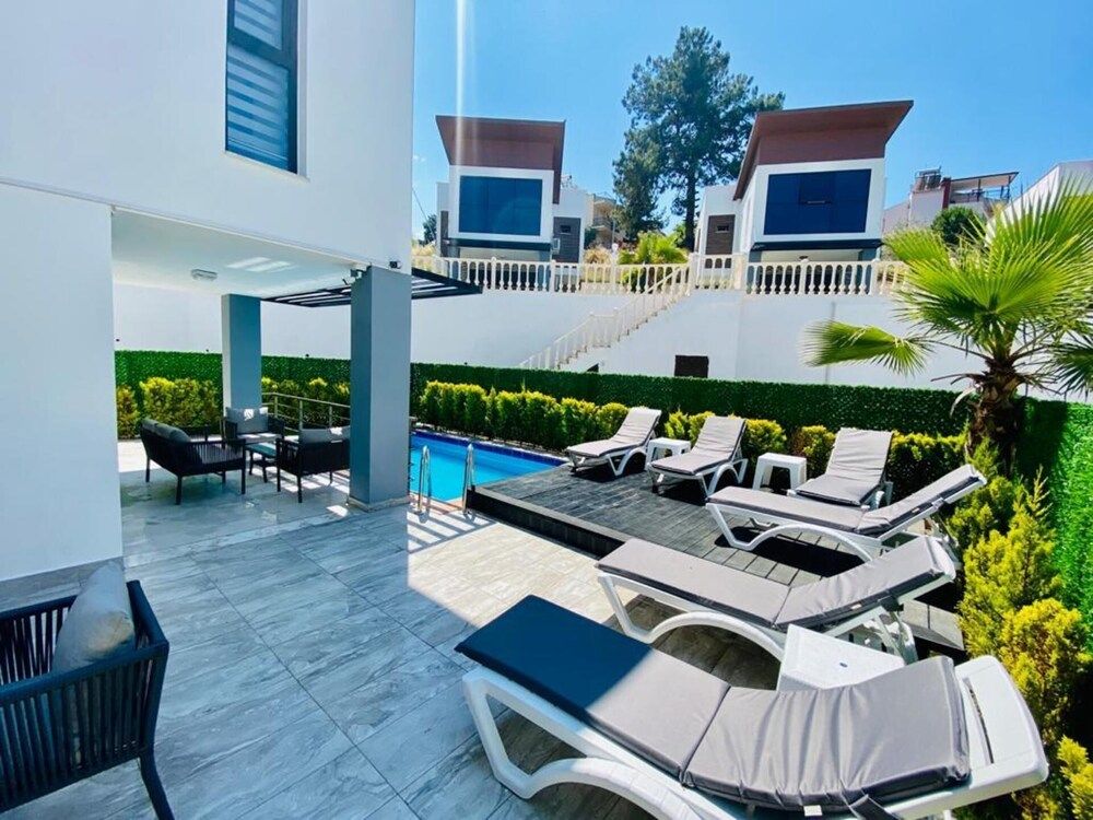 undefined Luxury Villa Ada Marin 5