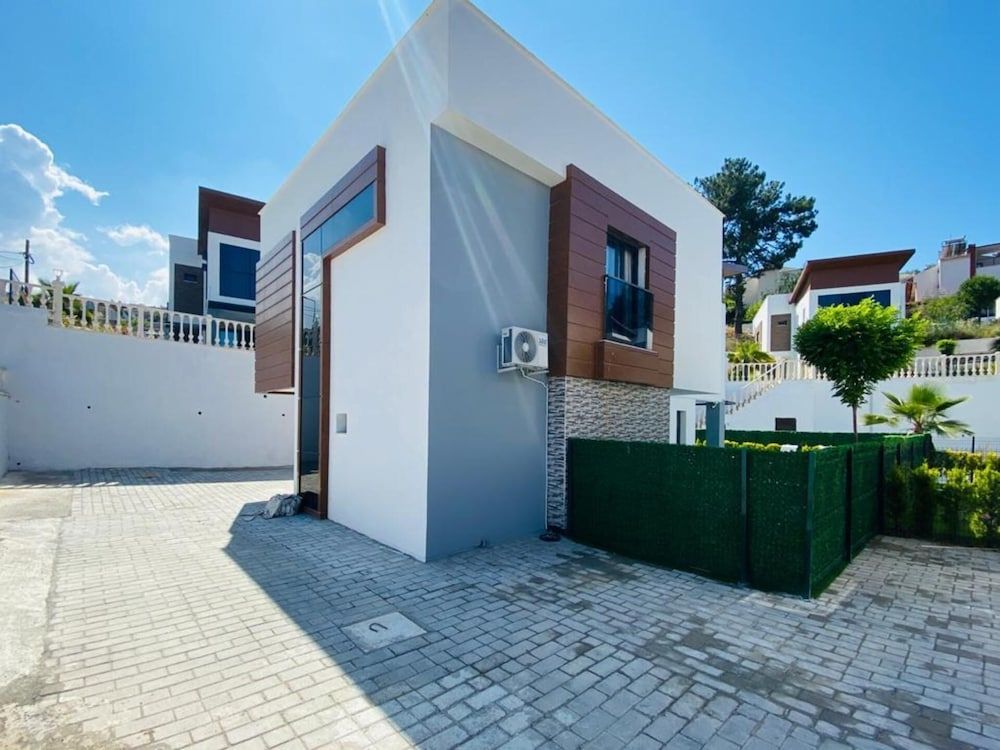 undefined Luxury Villa Ada Marin