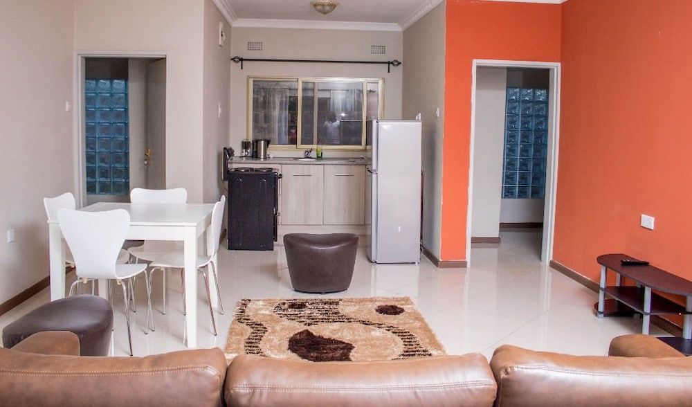 Rose Villa Lodge Deluxe Room 4