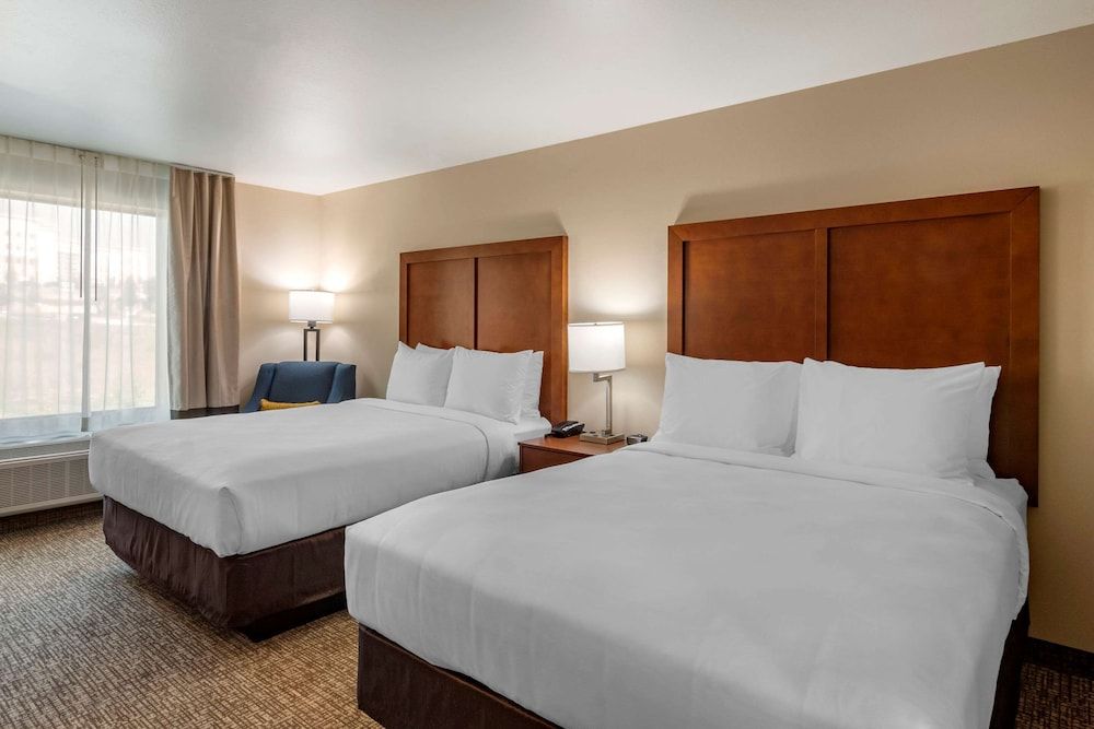 Room, 2 Queen Beds, Non Smoking