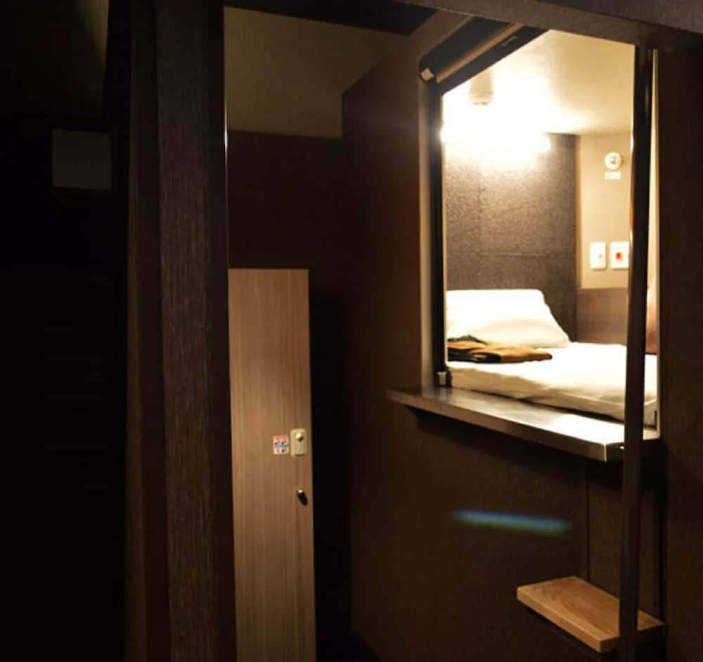 undefined Bizcourt Cabin Susukino - Caters to Men 3