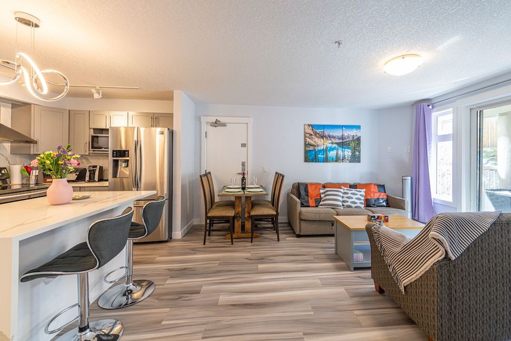 4 Bedrooms Suite - Group of Families Luxury Suite, 4 Bedrooms, Non Smoking, Kitchen 17