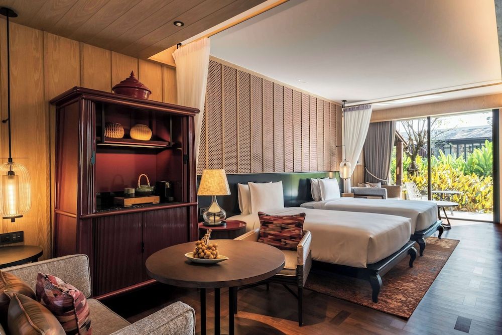 Room, 2 Twin Beds, Pool Access