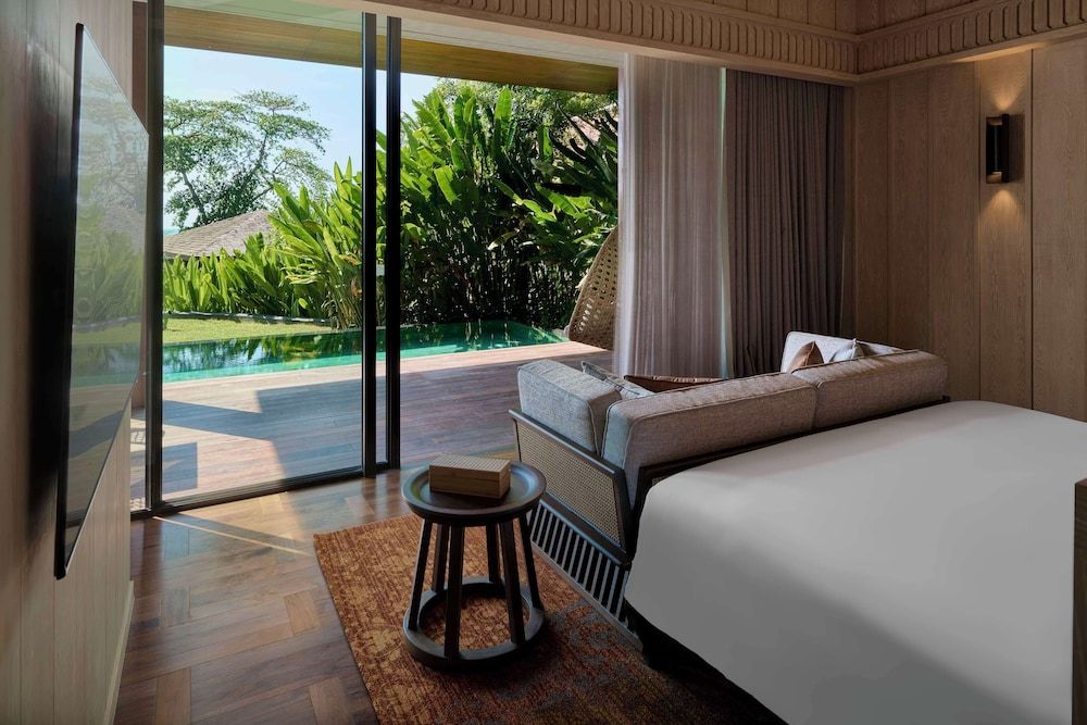 Villa, 1 King Bed, Ocean View (Pool)