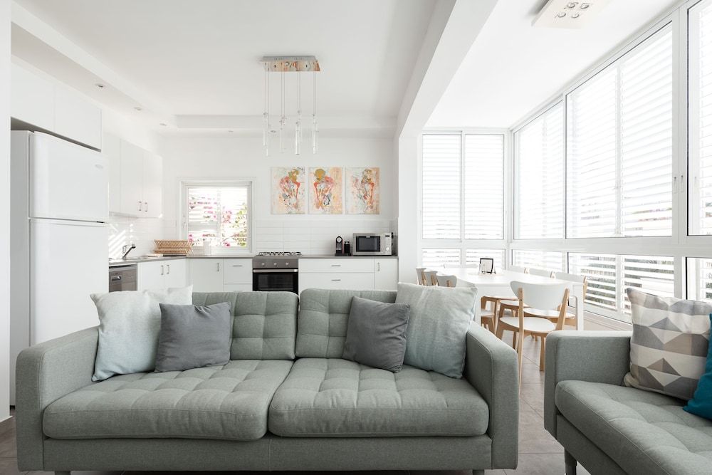 Quiet Street In A Central Location Apt Apartment, 3 Bedrooms 18