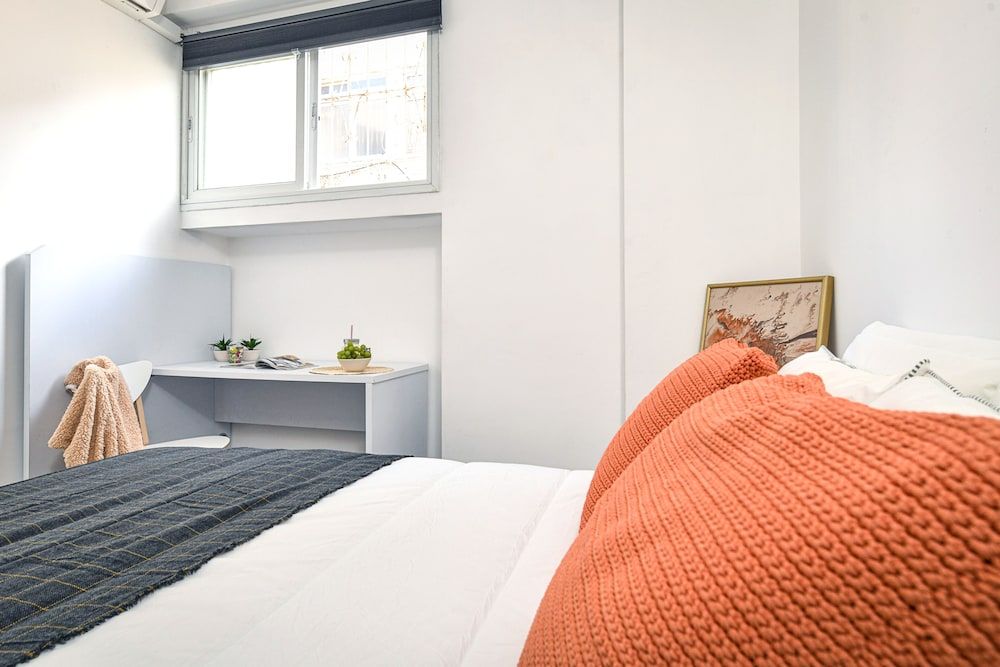 undefined Quiet Street In A Central Location Apt 9