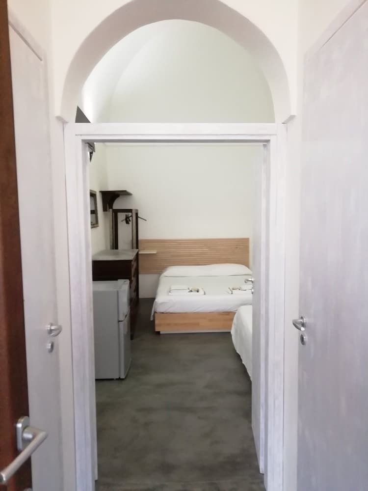 Triple Room (Mistral Caress)