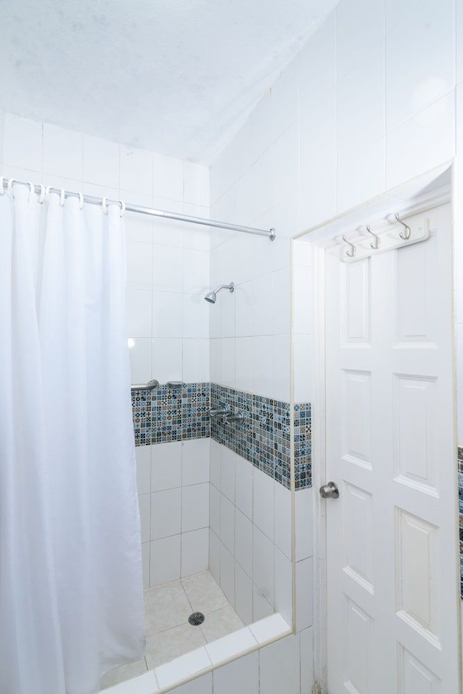 Hotel Tim Bamboo Deluxe Room (Two Beds) 6