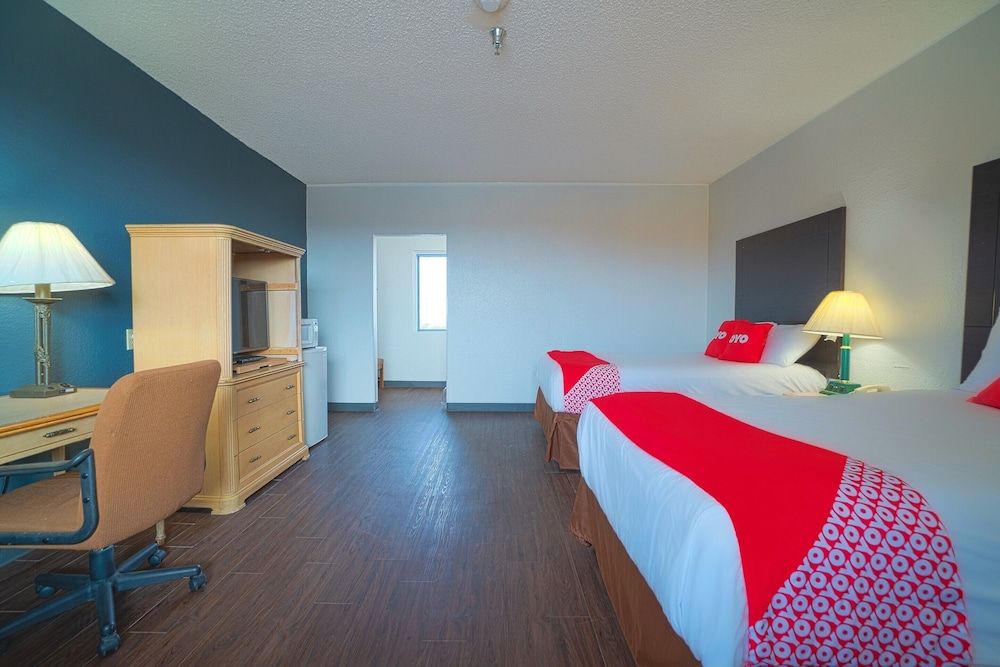 OYO Hotel Kingsville Hwy 77 Room, 2 Double Beds 5