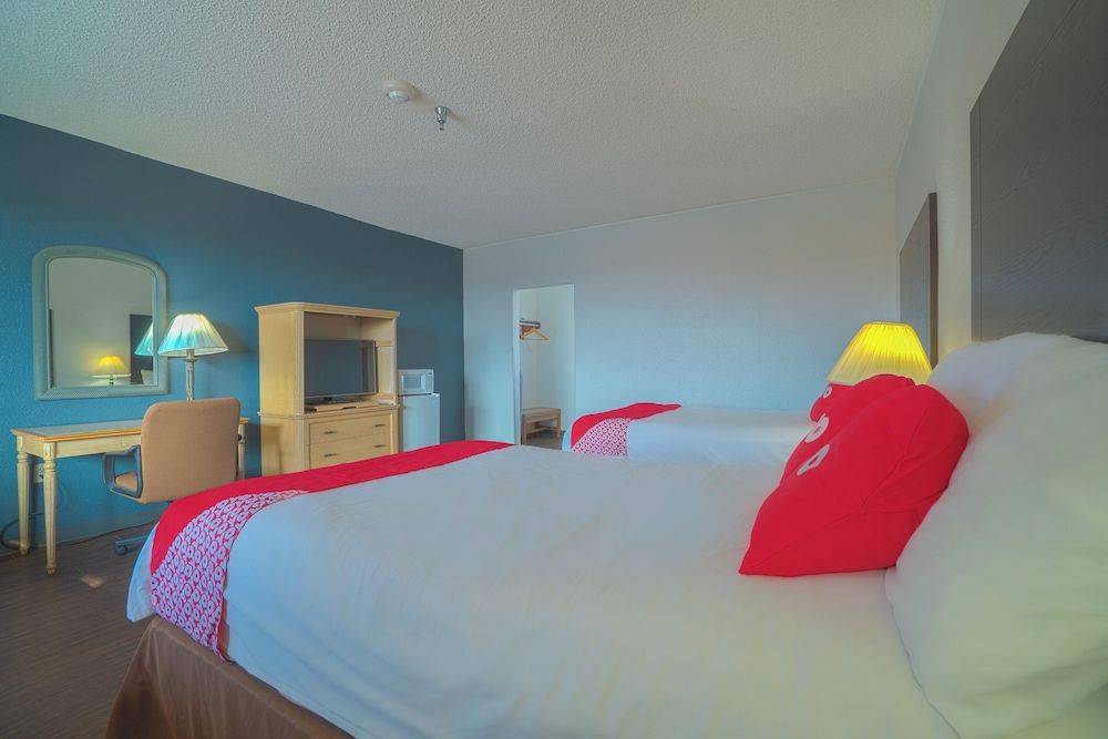 OYO Hotel Kingsville Hwy 77 Room, 2 Double Beds 6