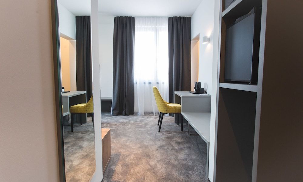 Bel Residence Deluxe Double or Twin Room 31