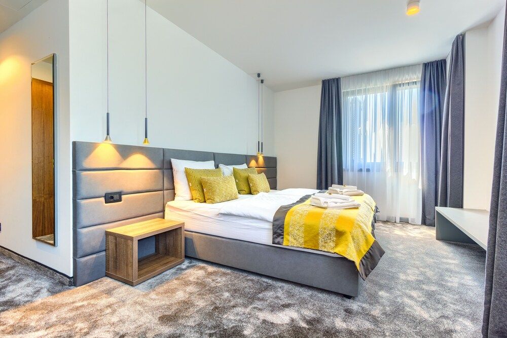 Bel Residence Deluxe Double or Twin Room 10